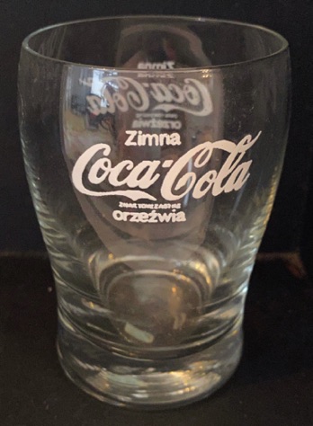 308063-1 € 5,00 coca cola glas witte lettrs D6 H 9 cm.jpeg